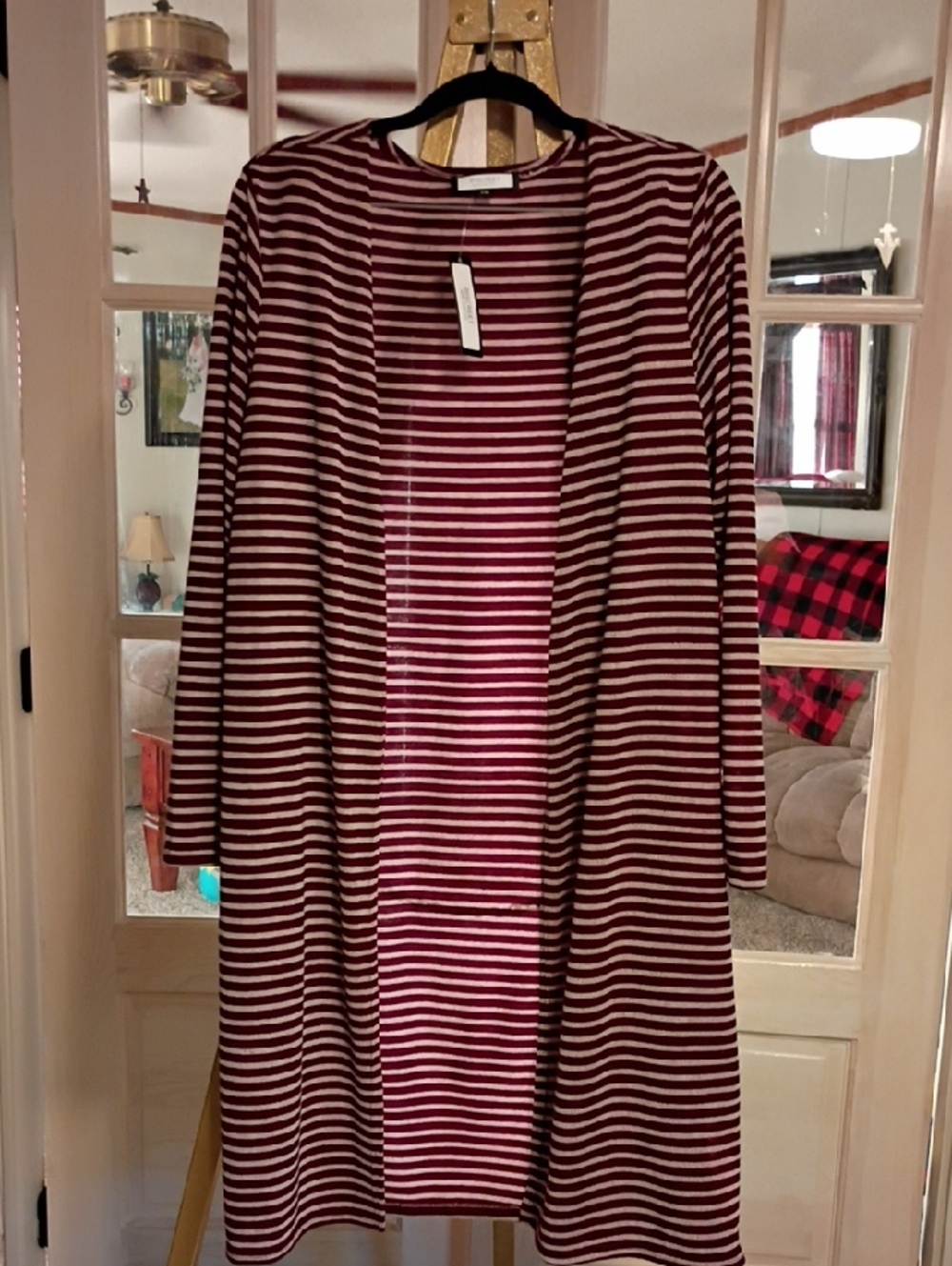 Discreet Burgundy and White Striped Open Front Cardigan